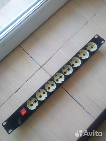 Розеточный блок бр10-008 8 розеток