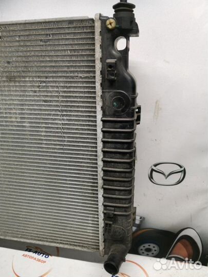 Радиатор охлаждения Chevrolet Captiva 2.2 дизель