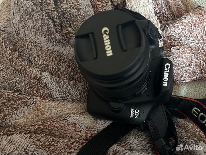 Зеркальная камера canon