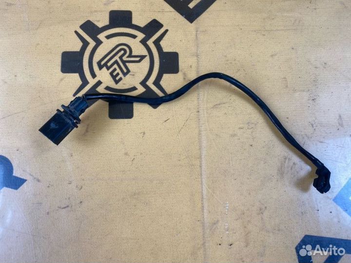 Датчик износа тормозных колодок передний Audi A6