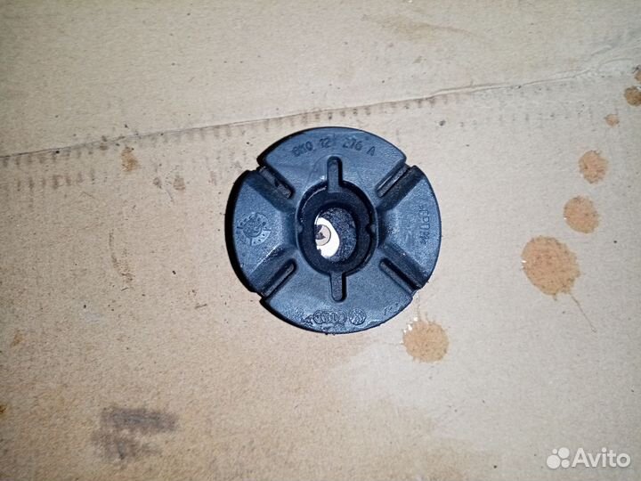 Подушка радиатора основного Audi Q5