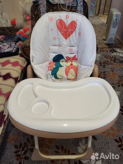 Детский стульчик для кормления