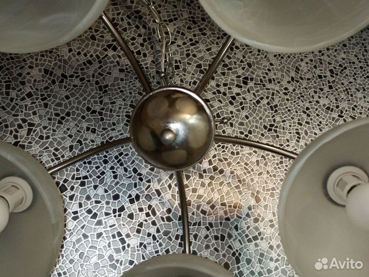 Люстра новая не бу