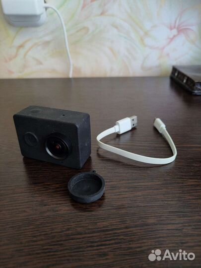 Экшн камера xiaomi yi