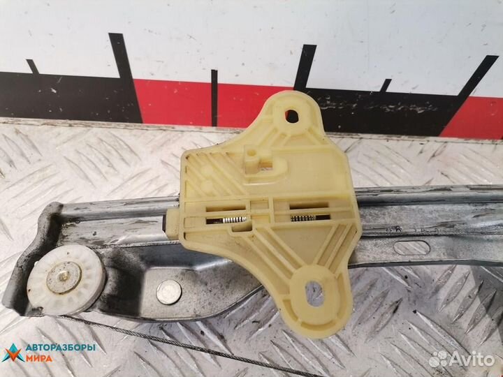 Стеклоподъемник передний правый Renault Twingo