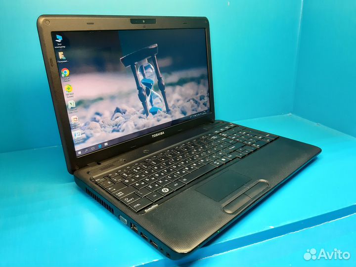 Ноутбук Toshiba i3 SSD