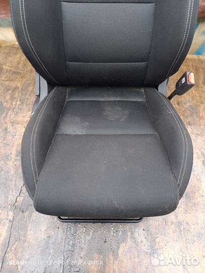 Сиденье переднее правое (Geely Coolray)
