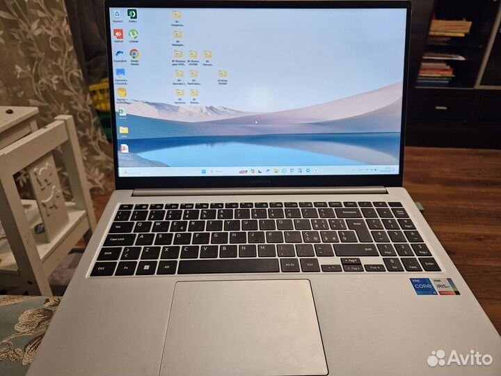 Ноутбук Samsung Galaxy Book 2 (NP750XED-KC8IT)