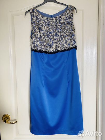 Продается платье