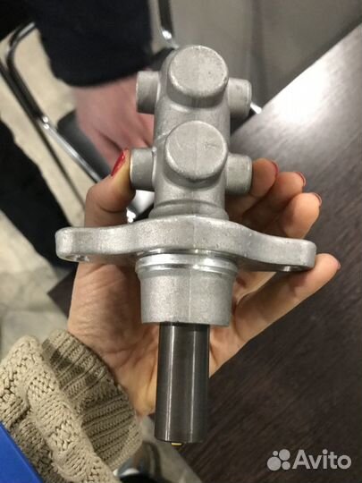 Главный тормозной цилиндр для Dodge Caliber