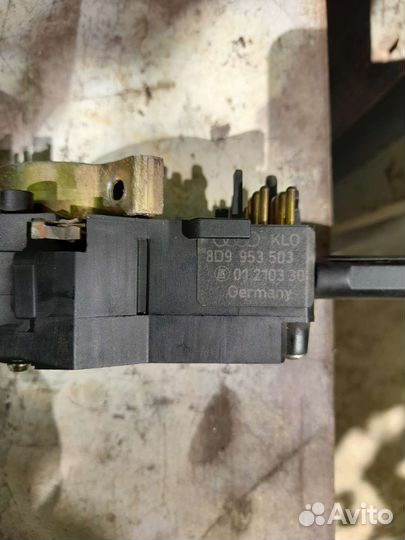 Переключатель света,поворотов