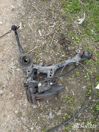 Поворотный кулак задний Honda Civic 8FD R18A