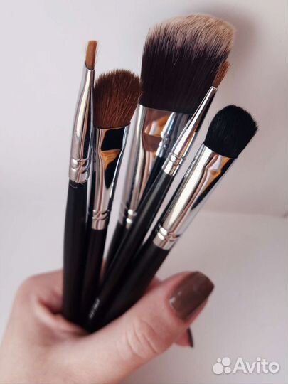 Кисти Make up Atelier Paris для макияжа