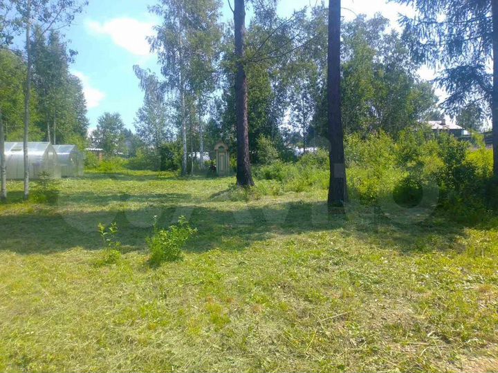 Дача 10 м² на участке 11 сот.