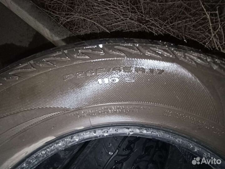 Kumho Road Venture SAT KL61 265/65 R17