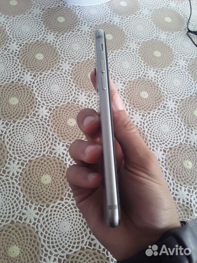 Телефон iPhone 6 32гб