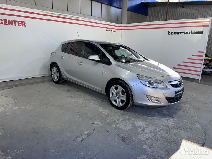 Opel Astra 1.6 AT, 2012, 168 000 км