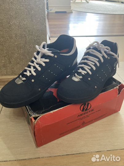 Кроссовки роликовые