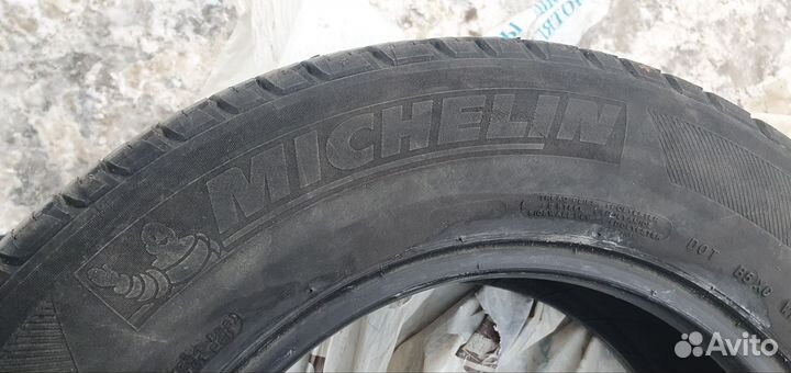 Michelin Latitude Tour HP 215/70 R16