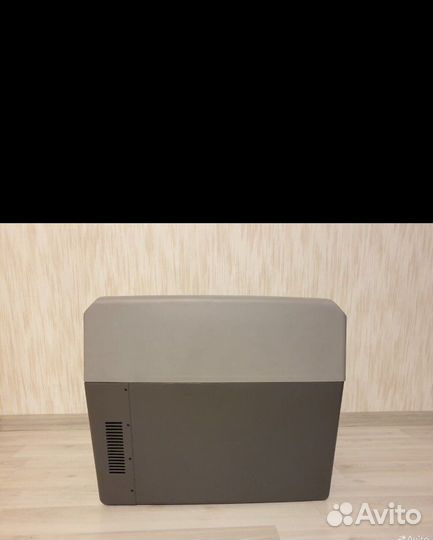 Автомобильный холодильник 12 220 вт