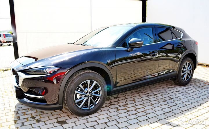 Mazda CX-4, 2023