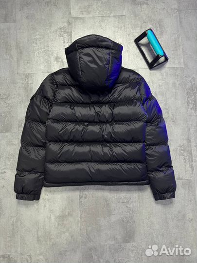 Куртка Moncler новая