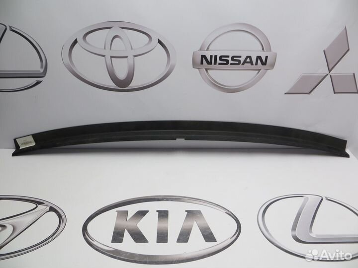 Жабо (водосток) заднего стекла Audi A8 D4