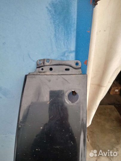 Тойота Дюна Жабо под лобовое стекло