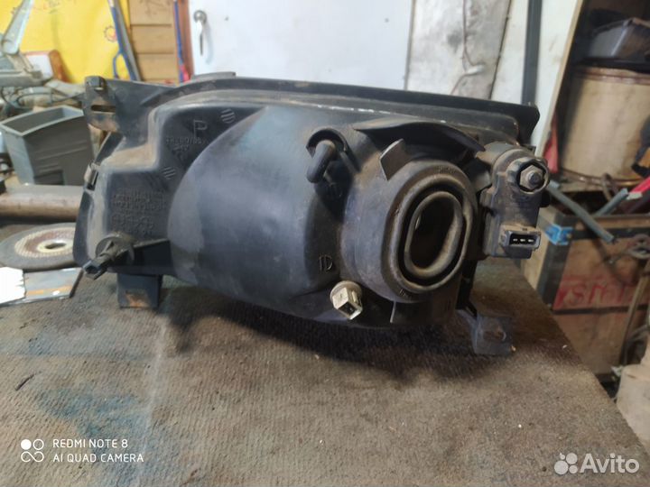 Фара правая Ford Transit