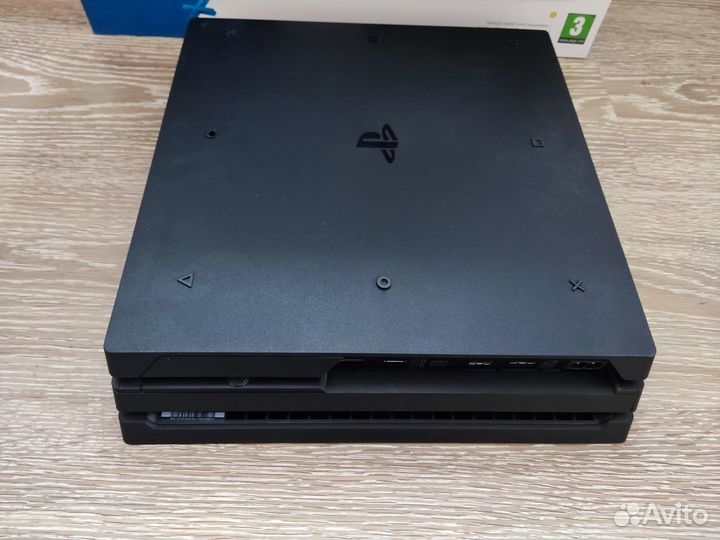 PS4 Pro 1Tb 7208B идеал+600 игр
