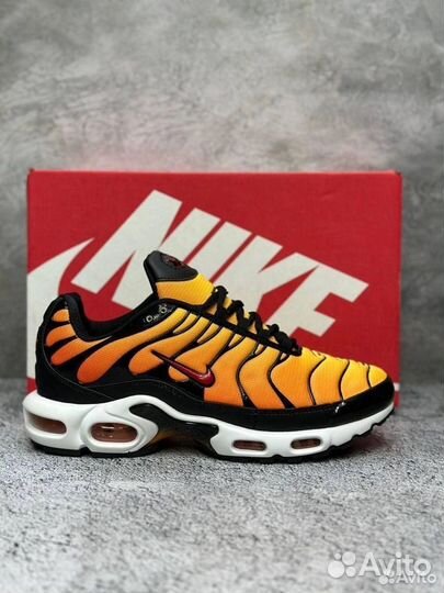 Кроссовки Nike air max tn plus