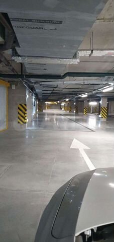 Машиноместо, 14 м²