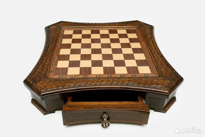 Шахматы из дерева ручной работы