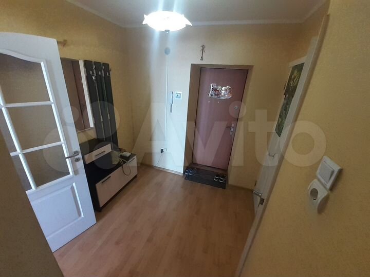 1-к. квартира, 42 м², 8/13 эт.