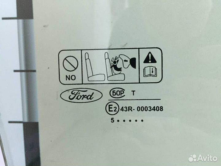 Стекло двери передней правой Ford Focus 2 DA 2005