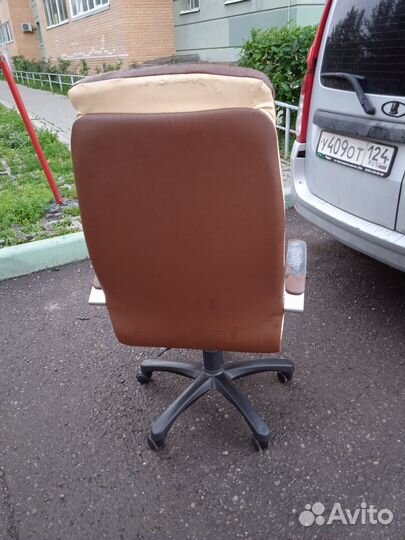 Офисное кресло на перетяжку
