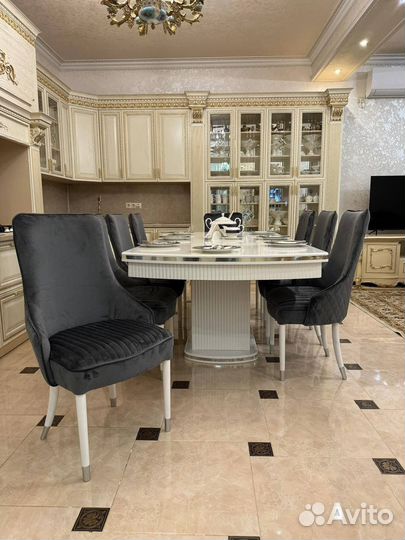 Столы и стулья новые