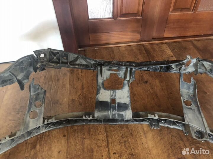 Телевизор Ford Mondeo