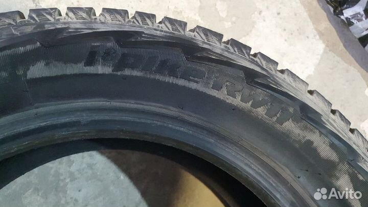 Hankook Winter I'Pike LV RW15 225/60 R17