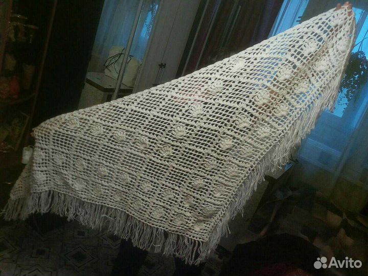 Шаль ручной работы