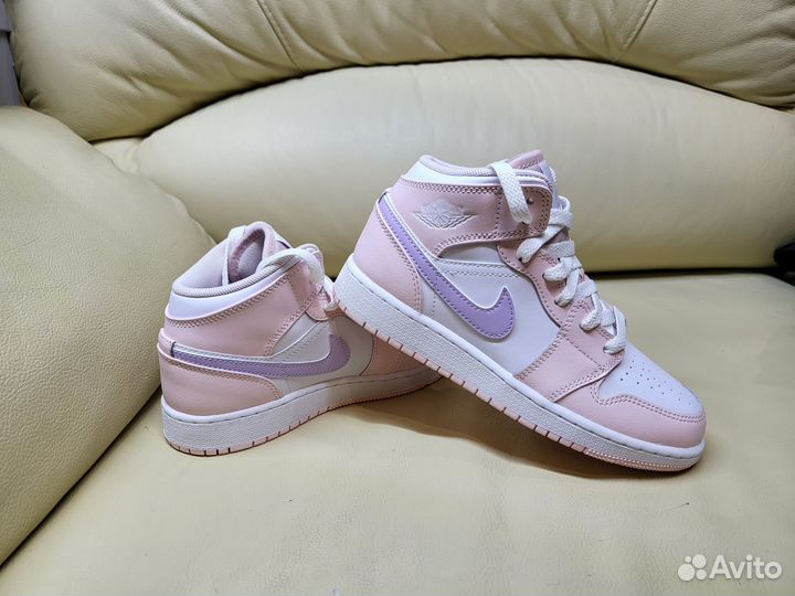 Кроссовки Nike Air Jordan новые кожаные 35.5 р