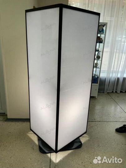 Рекламная стойка Studio12 пилларс