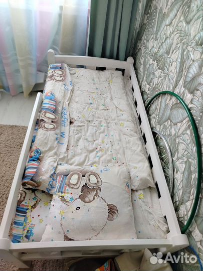 Детская кроватка