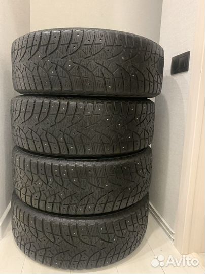 Bridgestone Blizzak Spike-02 SUV 235/60 R18 107T