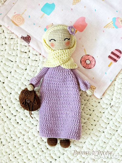 Кукла в хиджабе