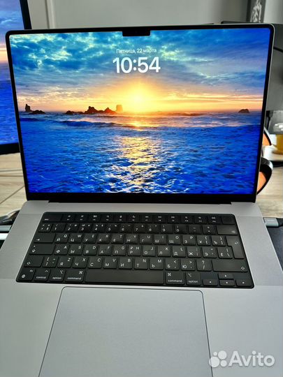 Apple macbook pro 16 M1 Pro