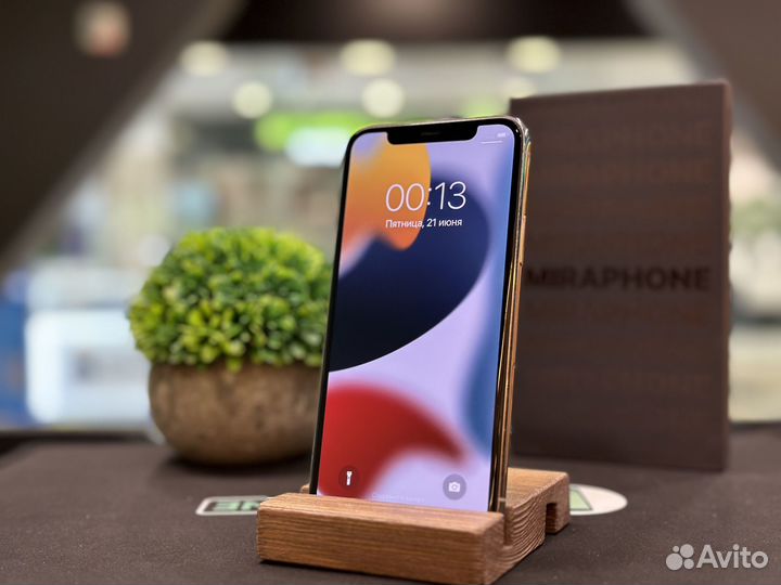 iPhone 11 Pro, 64 ГБ