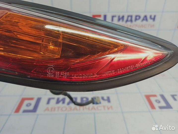 Фонарь задний наружный правый Honda Civic (5D) 335