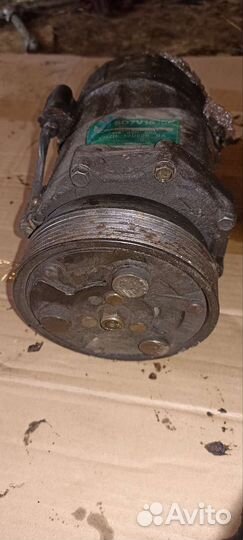 Компрессор кондиционера Audi A3,Vw 7M3820803
