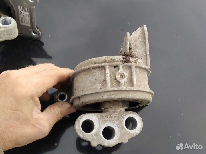 Подушки двигателя Опель Зафира Б